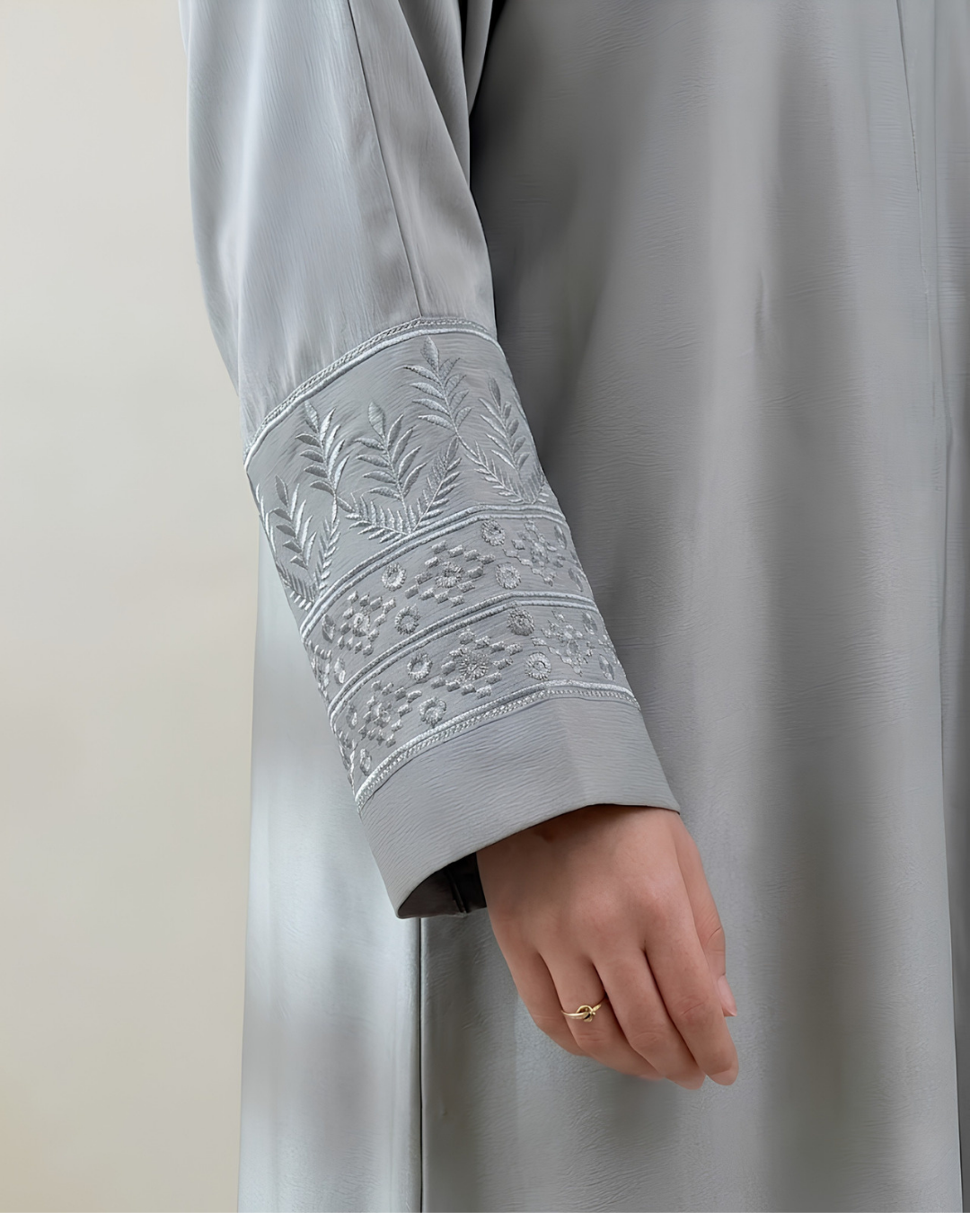 Zoya – Grey Embroidered