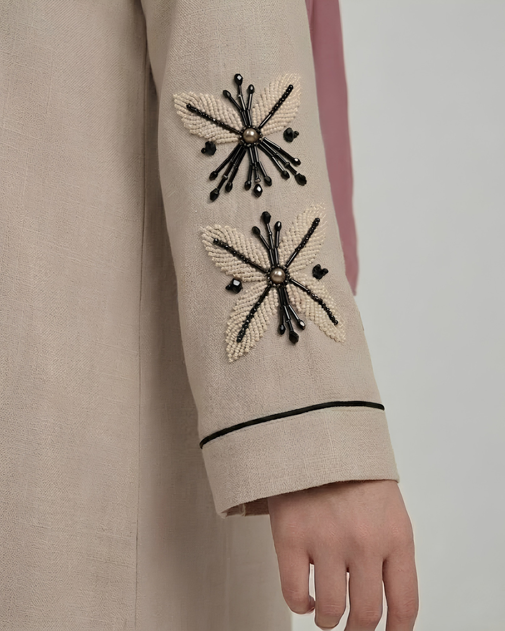 Taupe Blossom