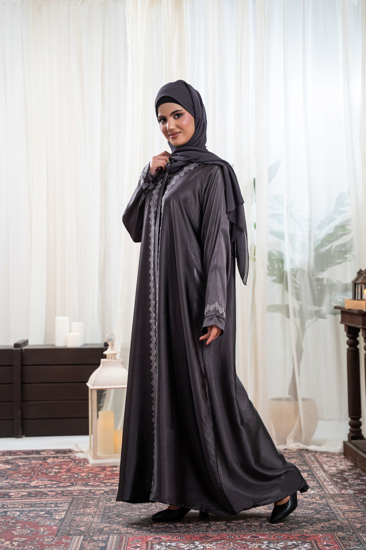 Shadow Grey Silk Abaya