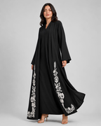 Noir Meadow Abaya