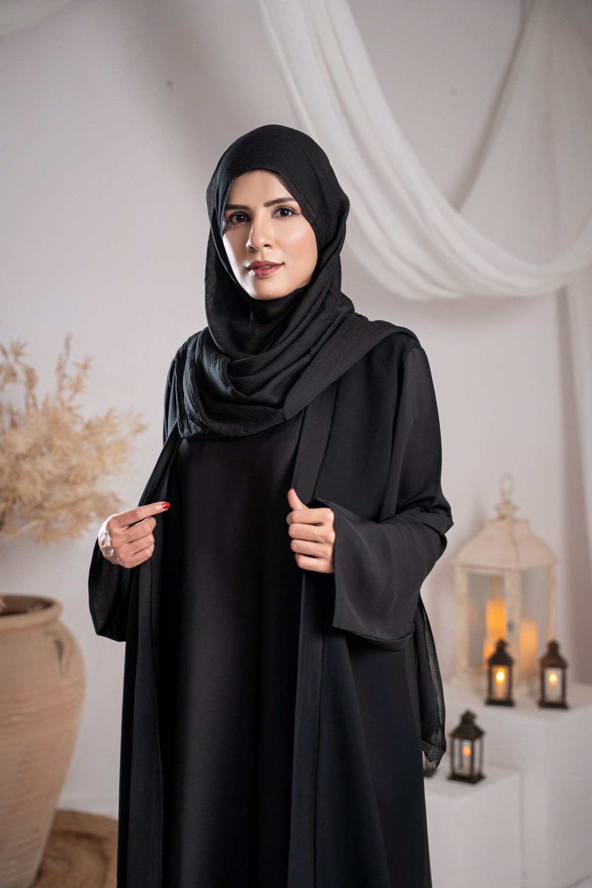 Noir Meadow Abaya