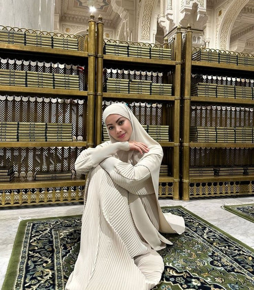 Umrah and Prayer